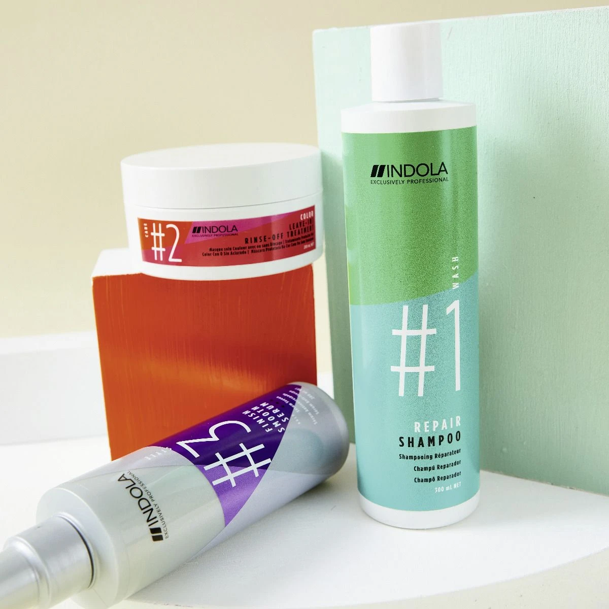 Indola Color Leave-in Treatment 200ml -Schwarzkopf Winkel 21 04 22 otc re stage flatlays 0299 q highres rgb min